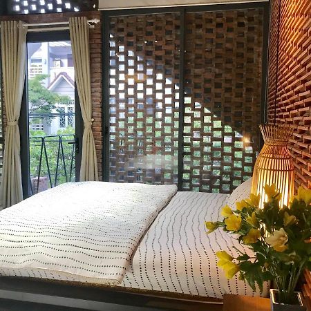 Ngoi House Hotel Дананг Екстериор снимка