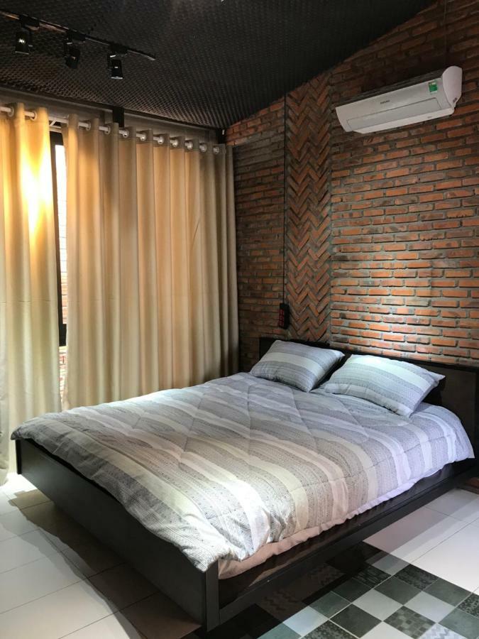 Ngoi House Hotel Дананг Екстериор снимка