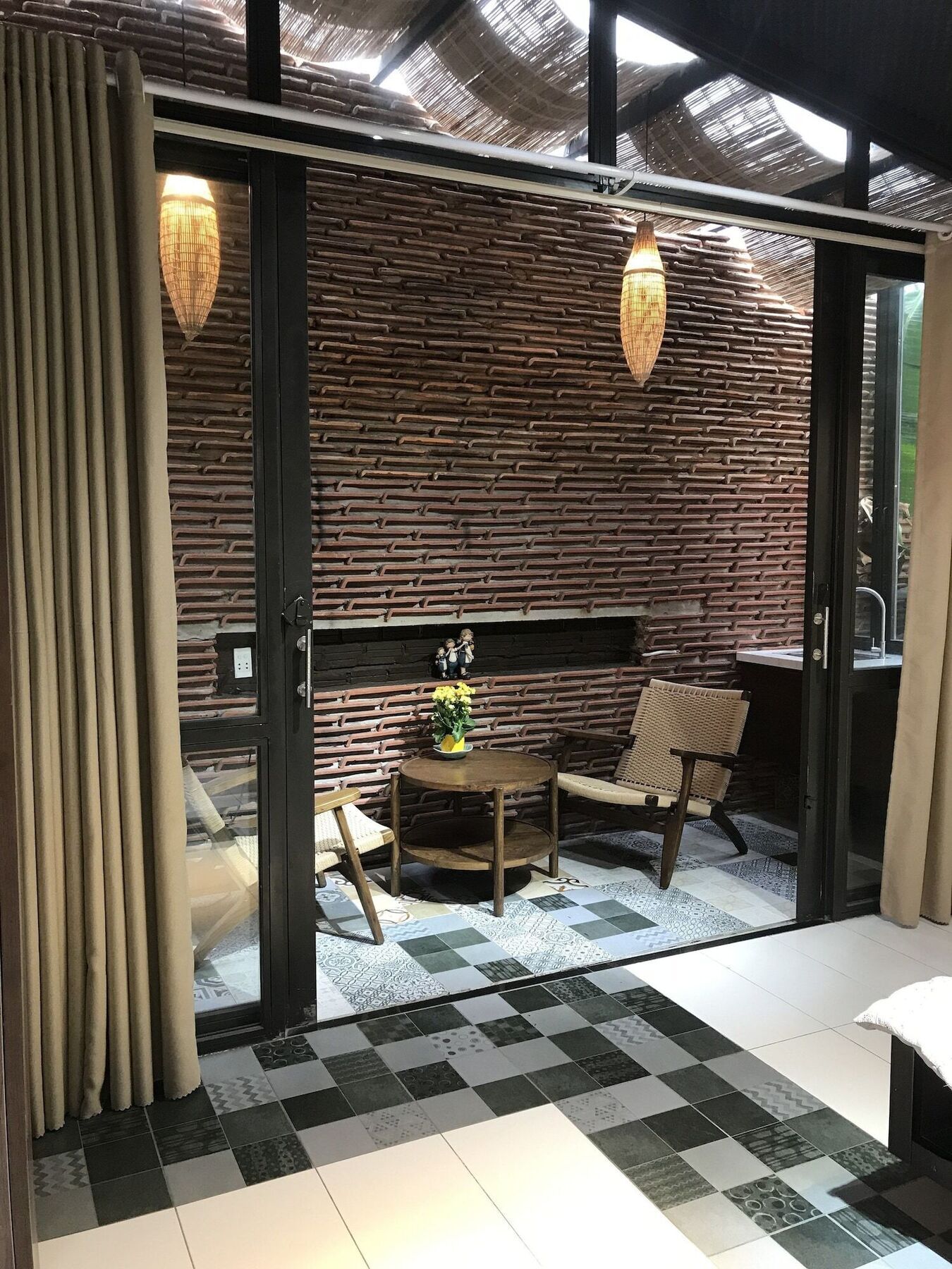 Ngoi House Hotel Дананг Екстериор снимка