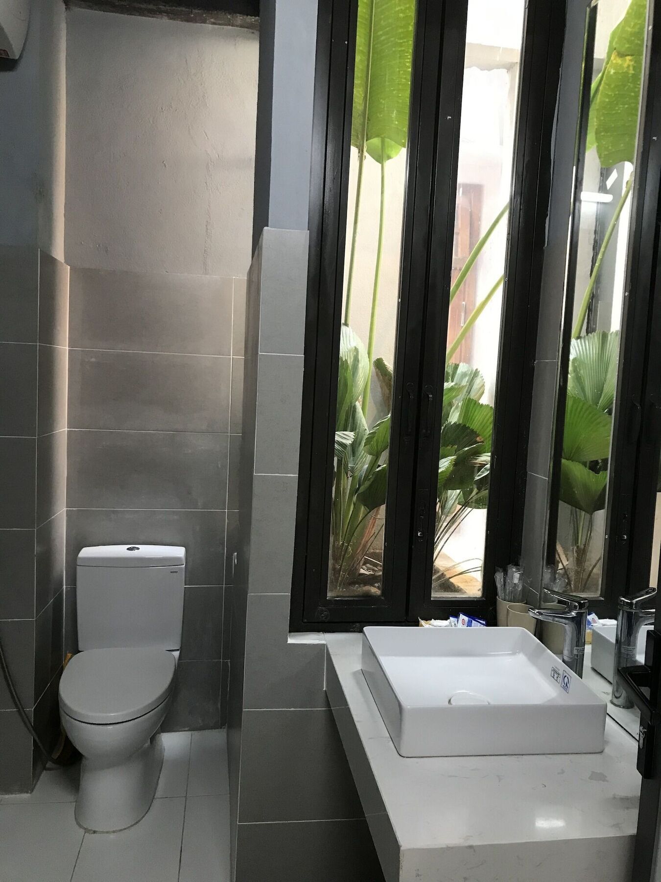 Ngoi House Hotel Дананг Екстериор снимка
